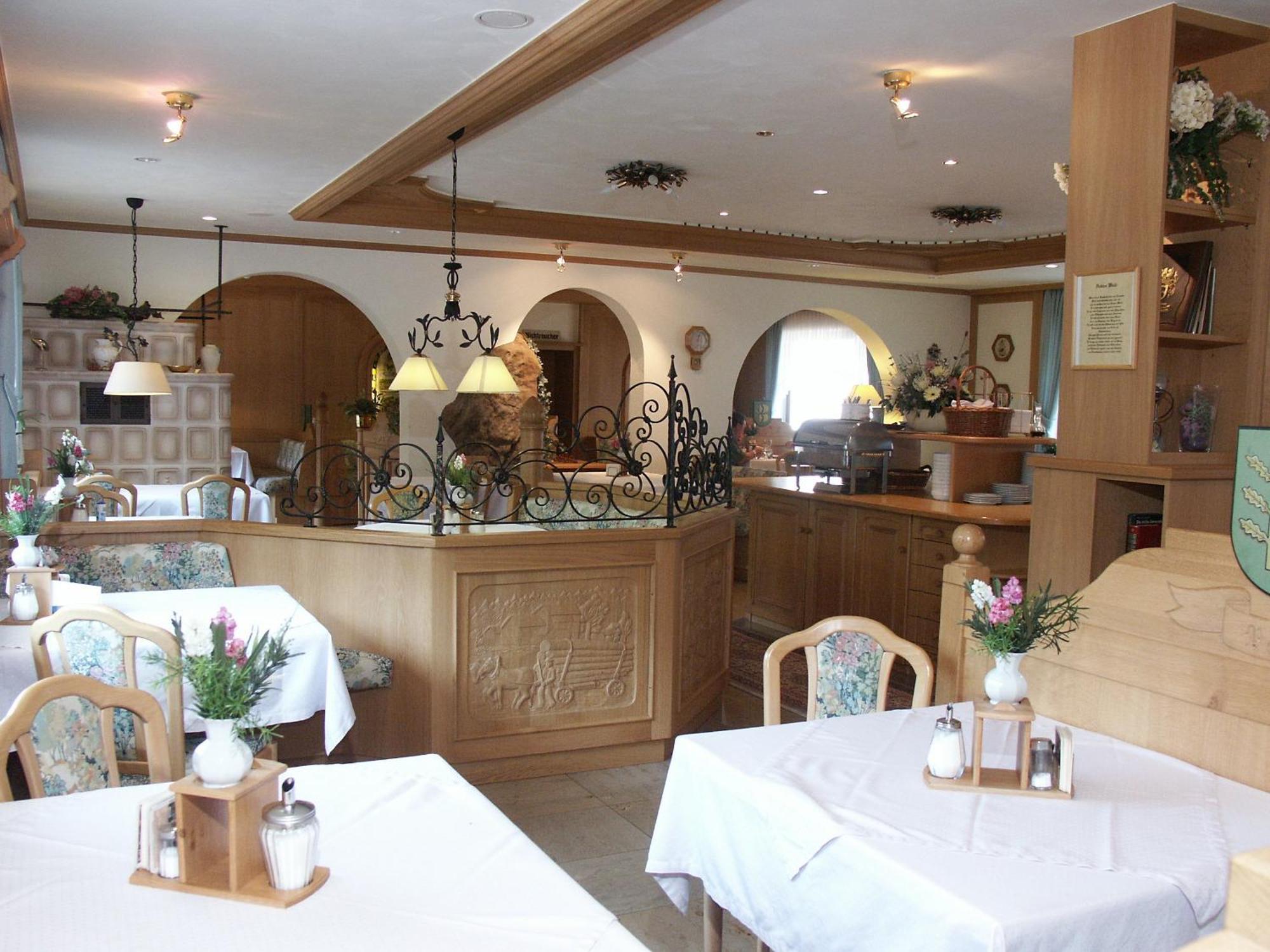 Wald-Hotel Heppe Dammbach Экстерьер фото