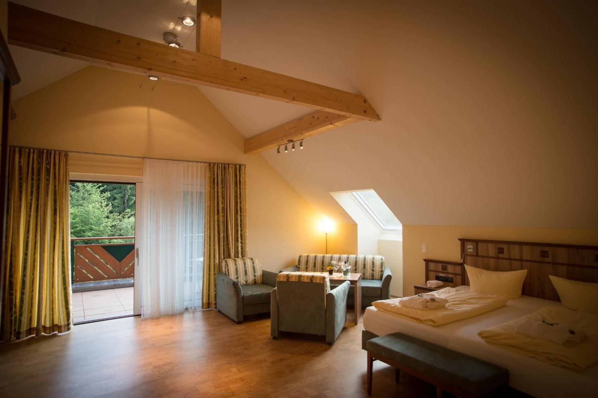 Wald-Hotel Heppe Dammbach Номер фото
