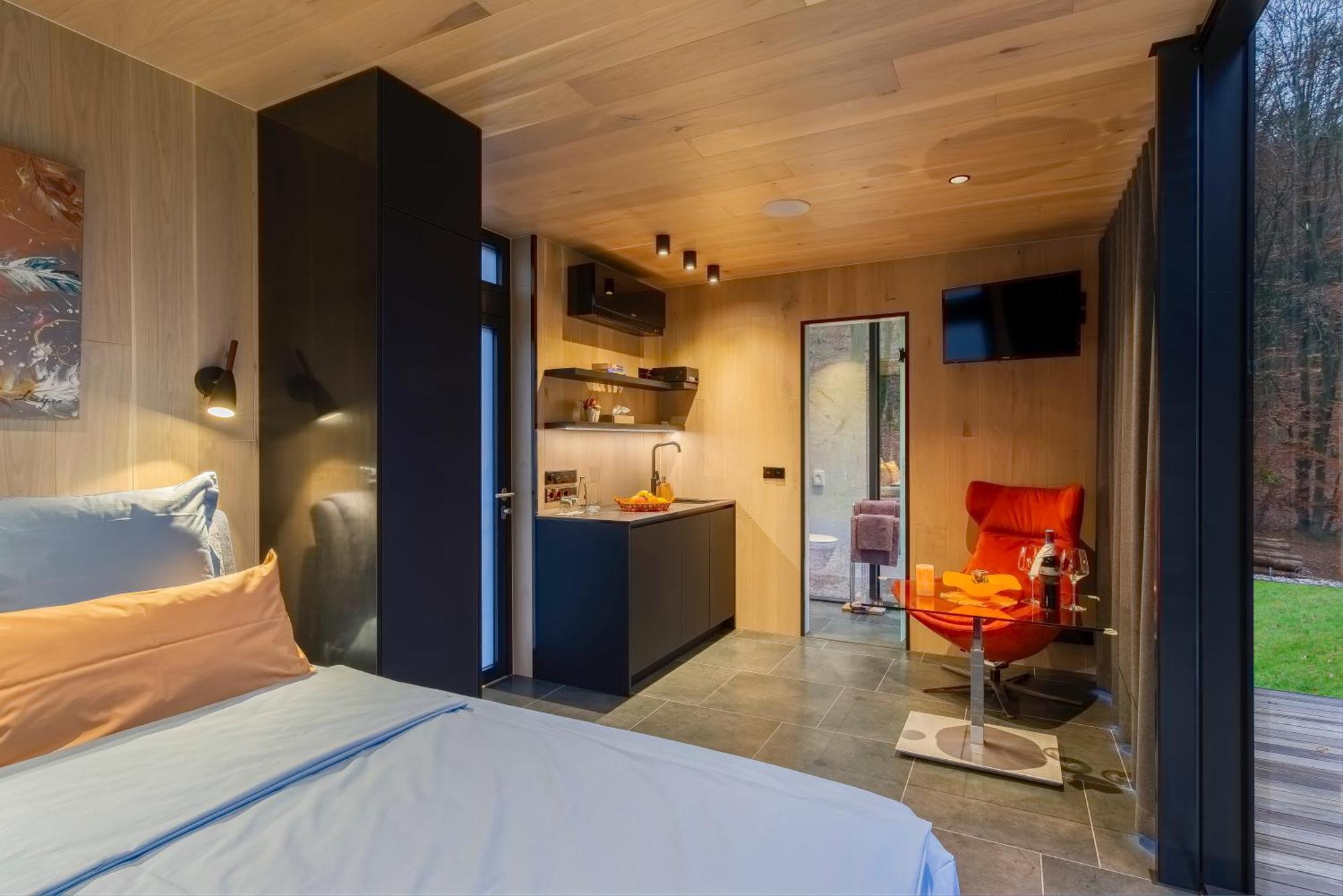 Wald-Hotel Heppe Dammbach Экстерьер фото