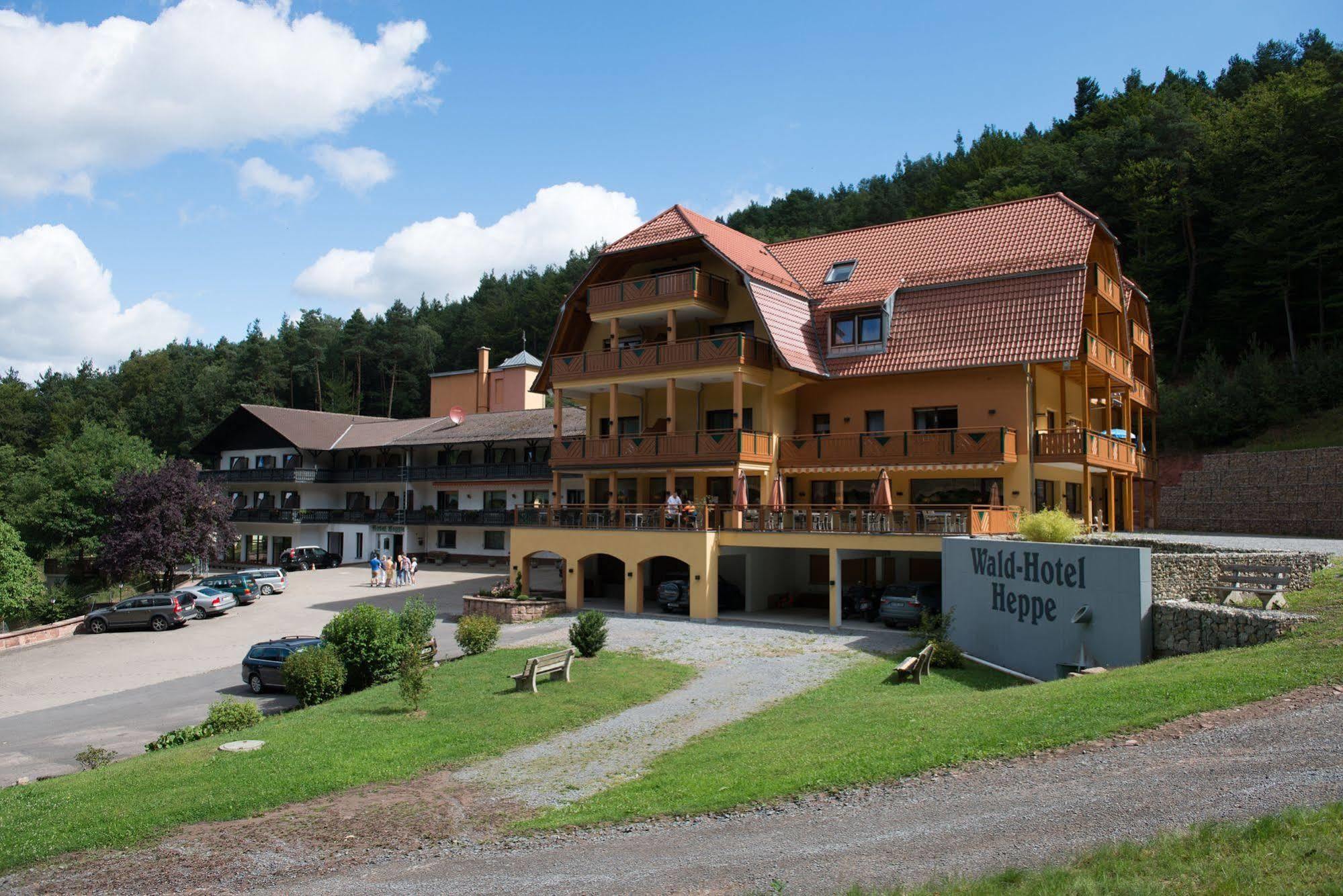 Wald-Hotel Heppe Dammbach Экстерьер фото